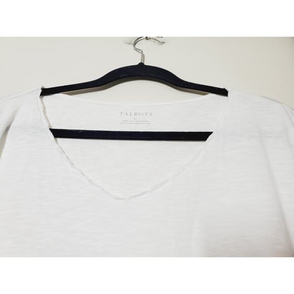 Talbots Womens XL White Top Short Sleeve Embroidery T-shirt 100% Cotton V-neck - Picture 3 of 9
